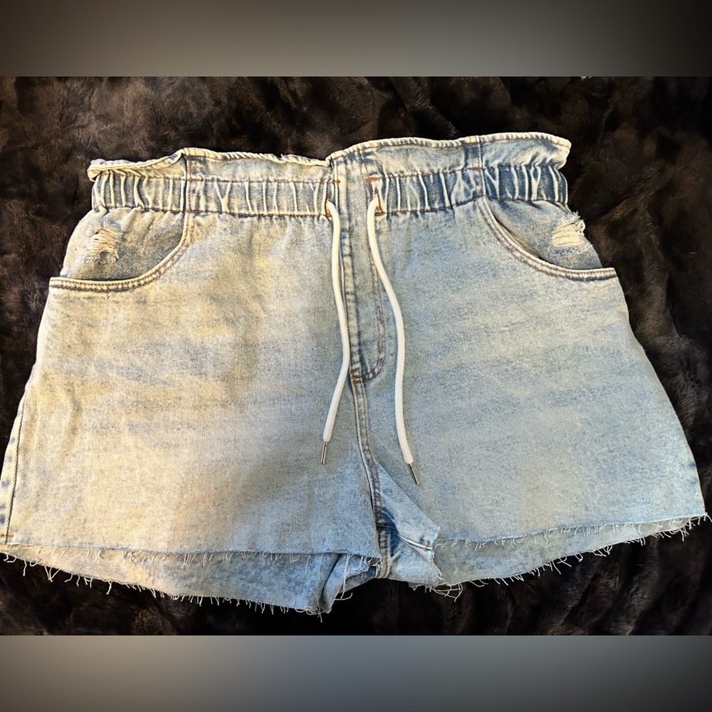 XL adjustable denim shorts